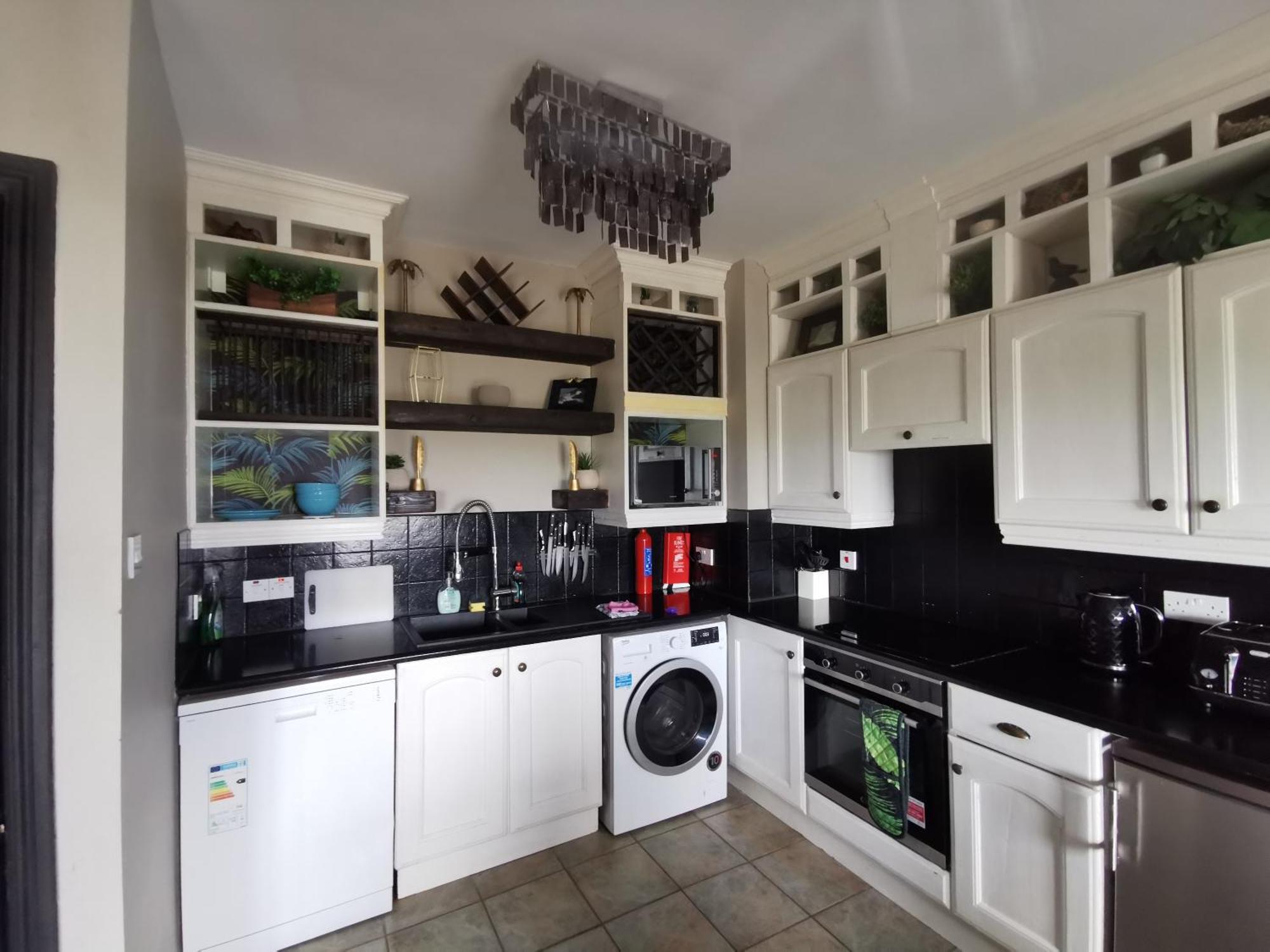 شقة Palm Cove Bundoran Luxurious Sea View Balcony Free Wifi Netflix Sleeps 5 المظهر الخارجي الصورة